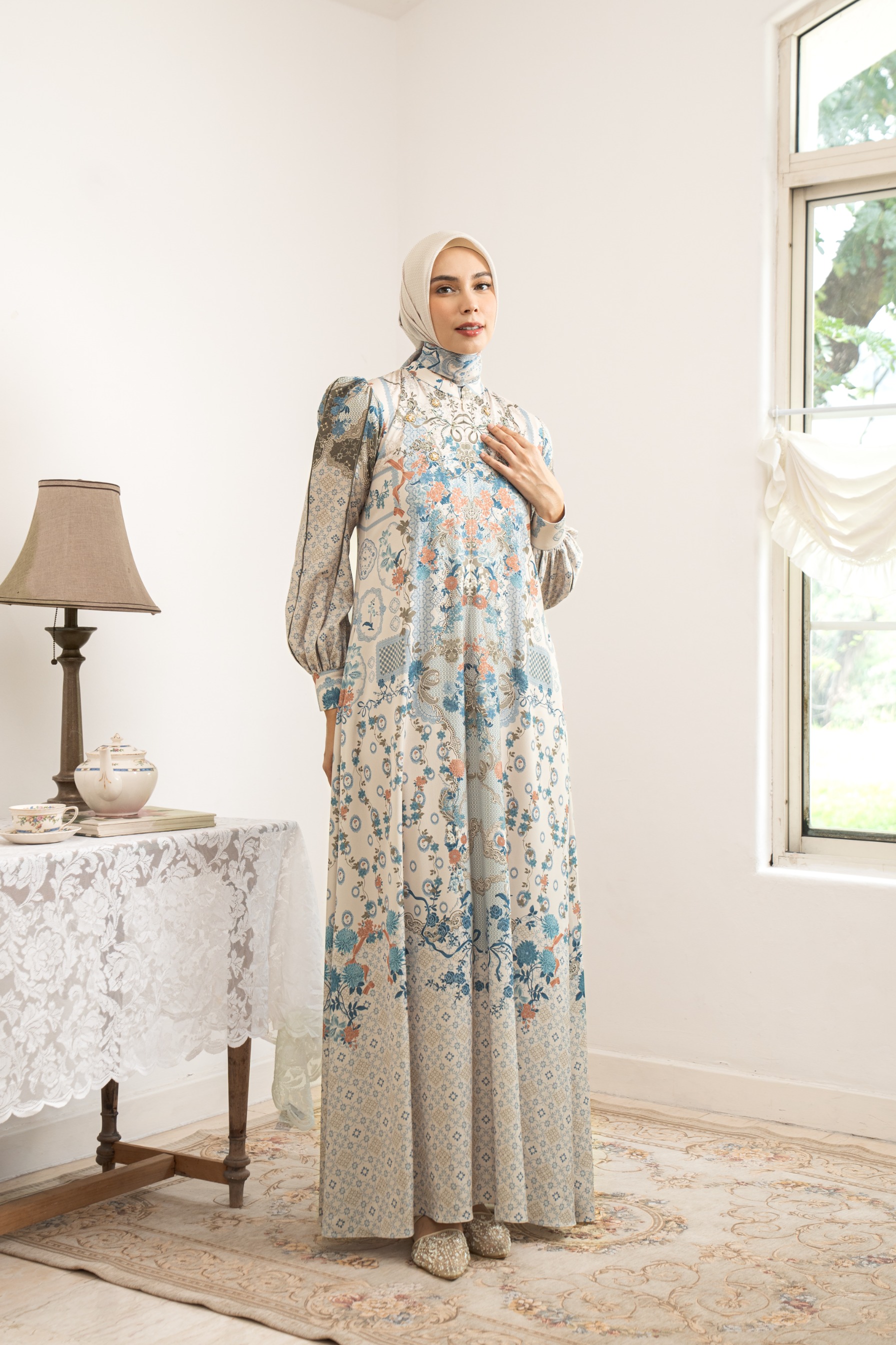PO Omah Nenek Dress in Ivory Garden