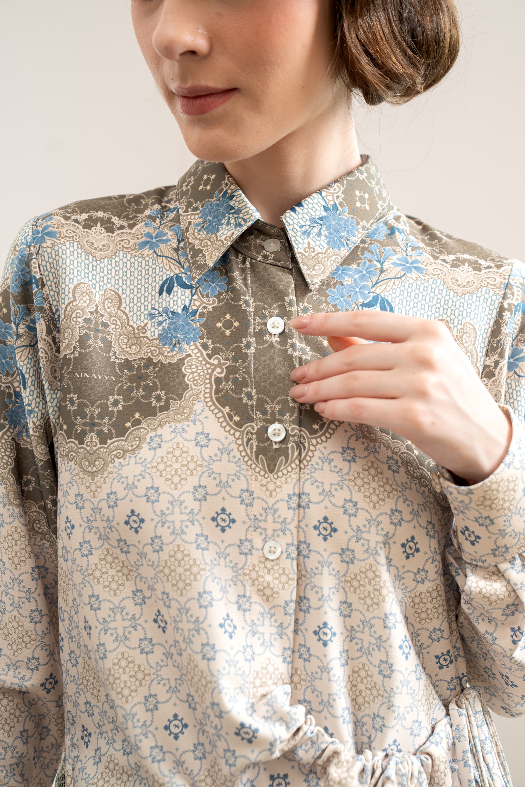 PO Omah Nenek Blouse in Ivory Garden