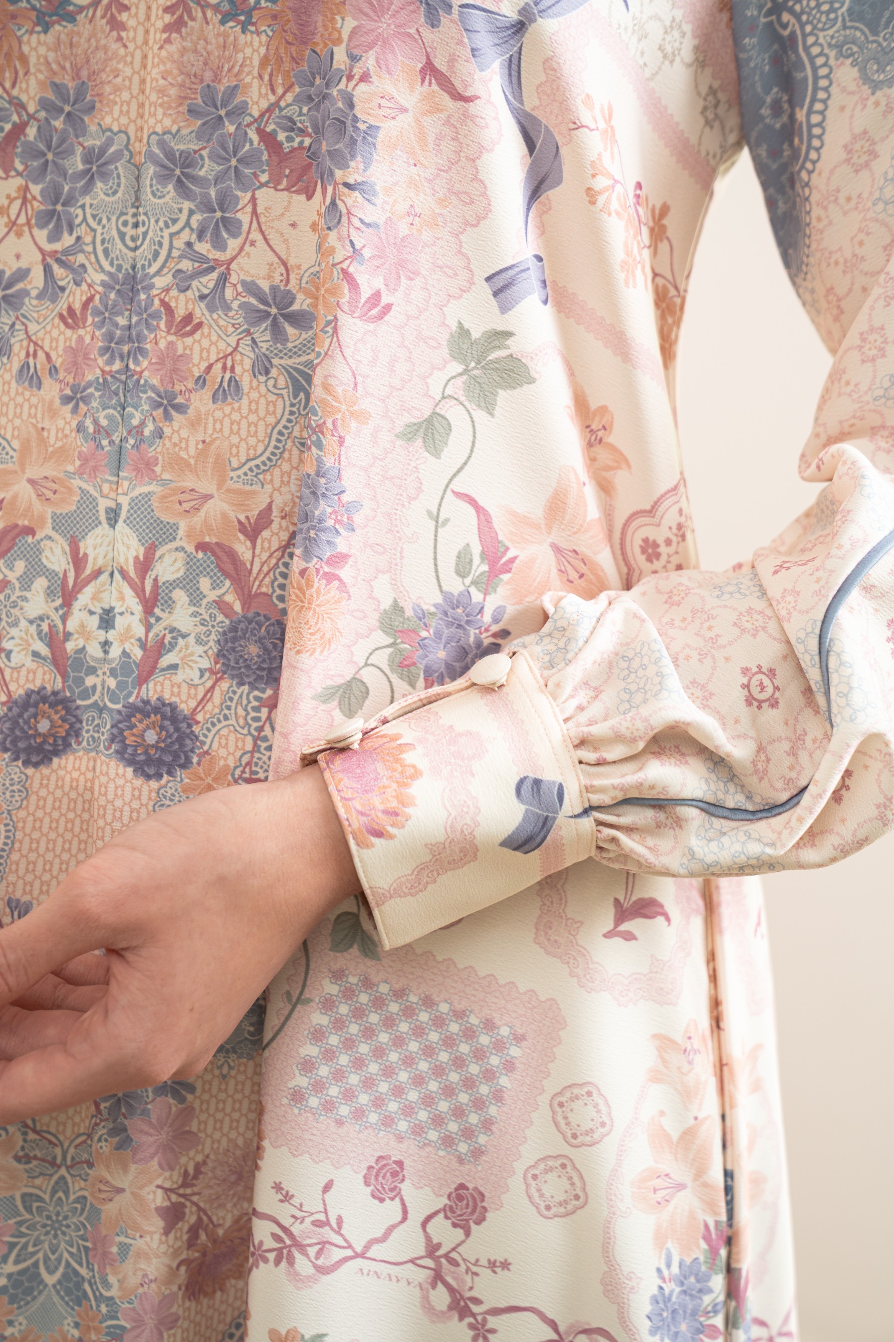 PO Omah Nenek Dress in Blue Serenity