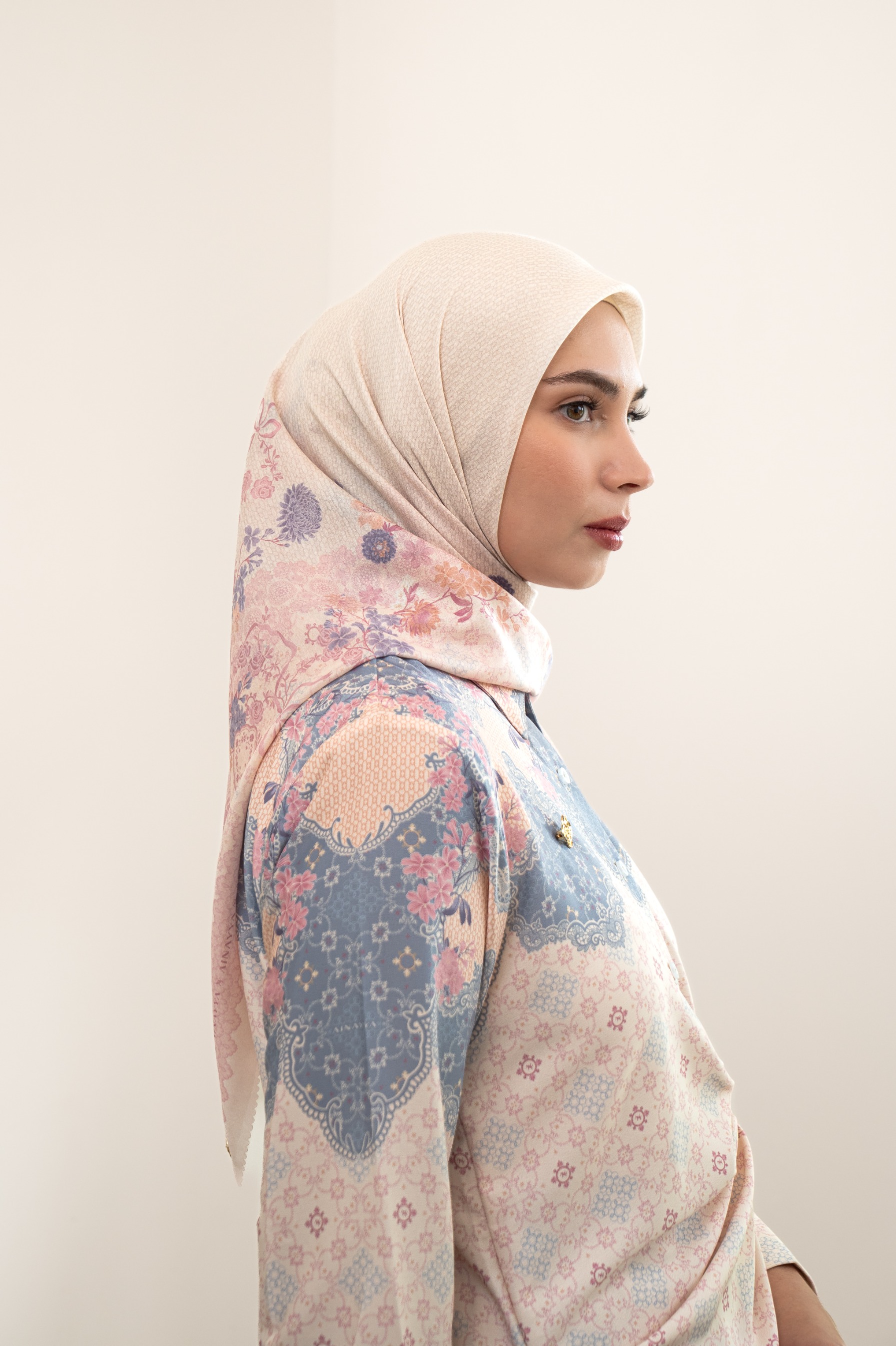 PO Omah Nenek Scarf in Blue Serenity