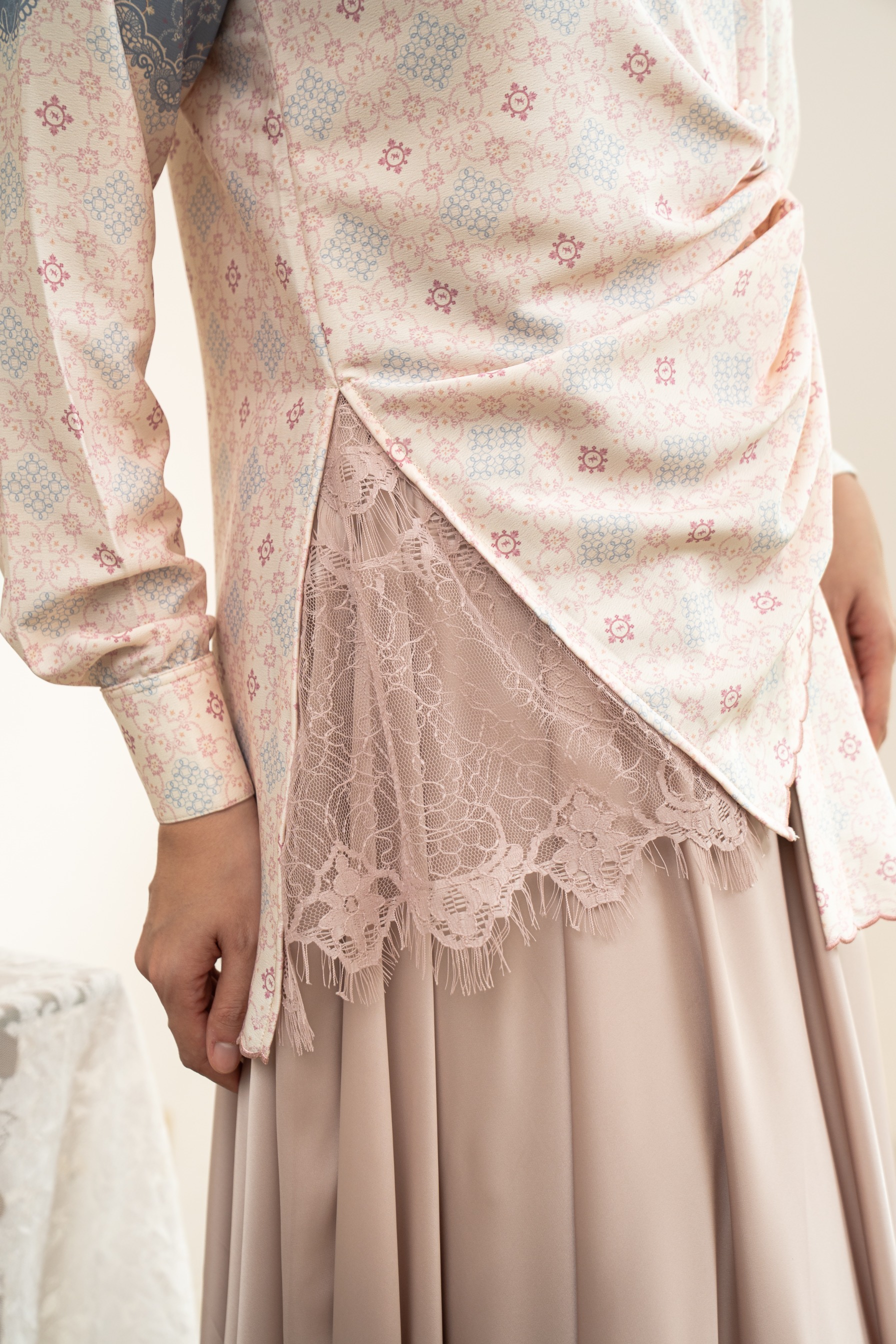 PO Omah Nenek Blouse in Blue Serenity