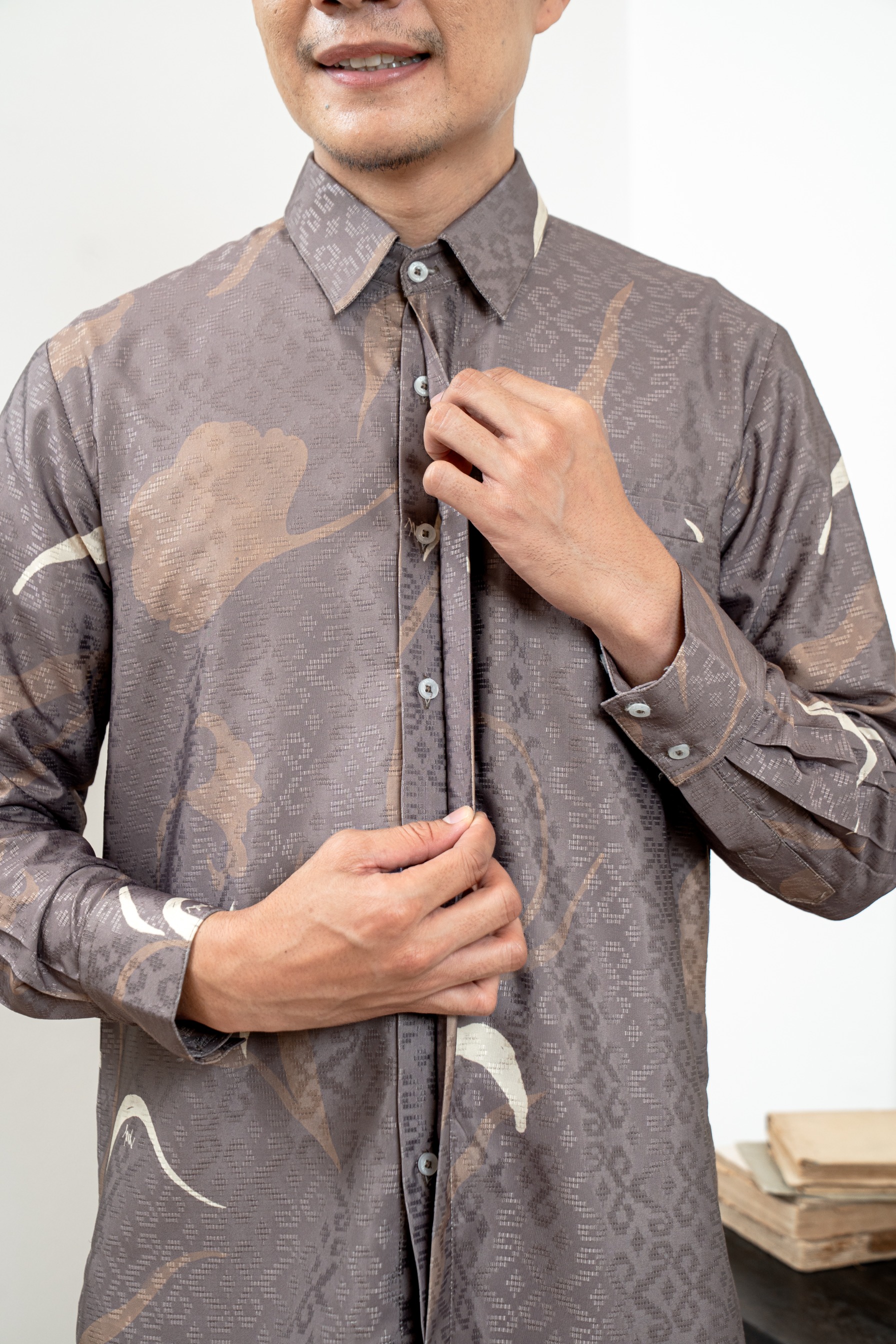 PO Lana Shirt Men in Misty Taupe