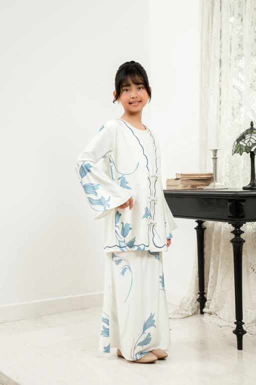 PO Lana Kurung Anak in Lily Sky
