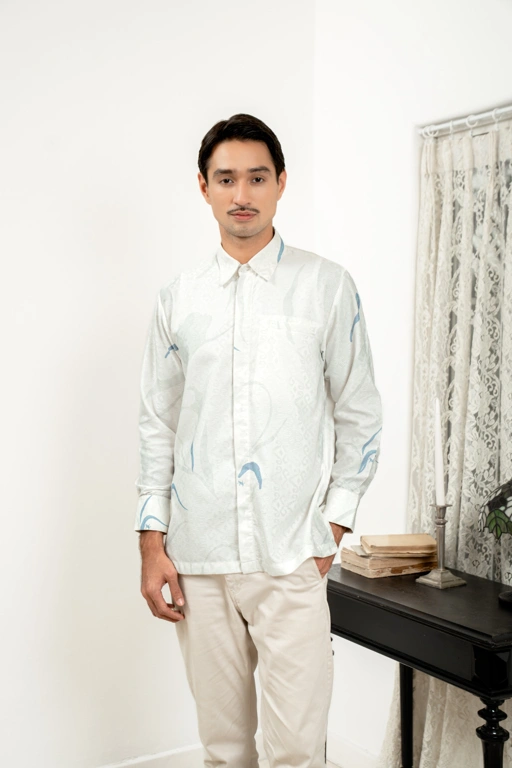 PO Lana Shirt Men in Lily Sky