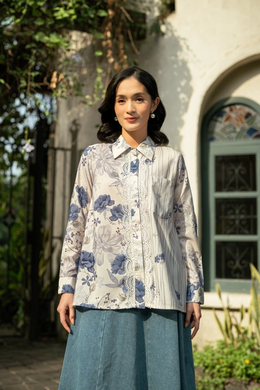 Bloom Shirt in Porcelain Blue