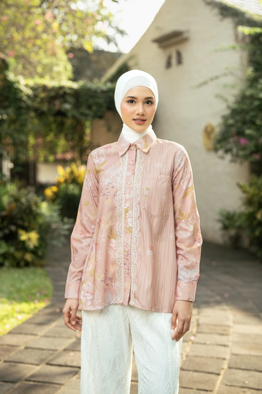 Bloom Shirt in Rose Water
