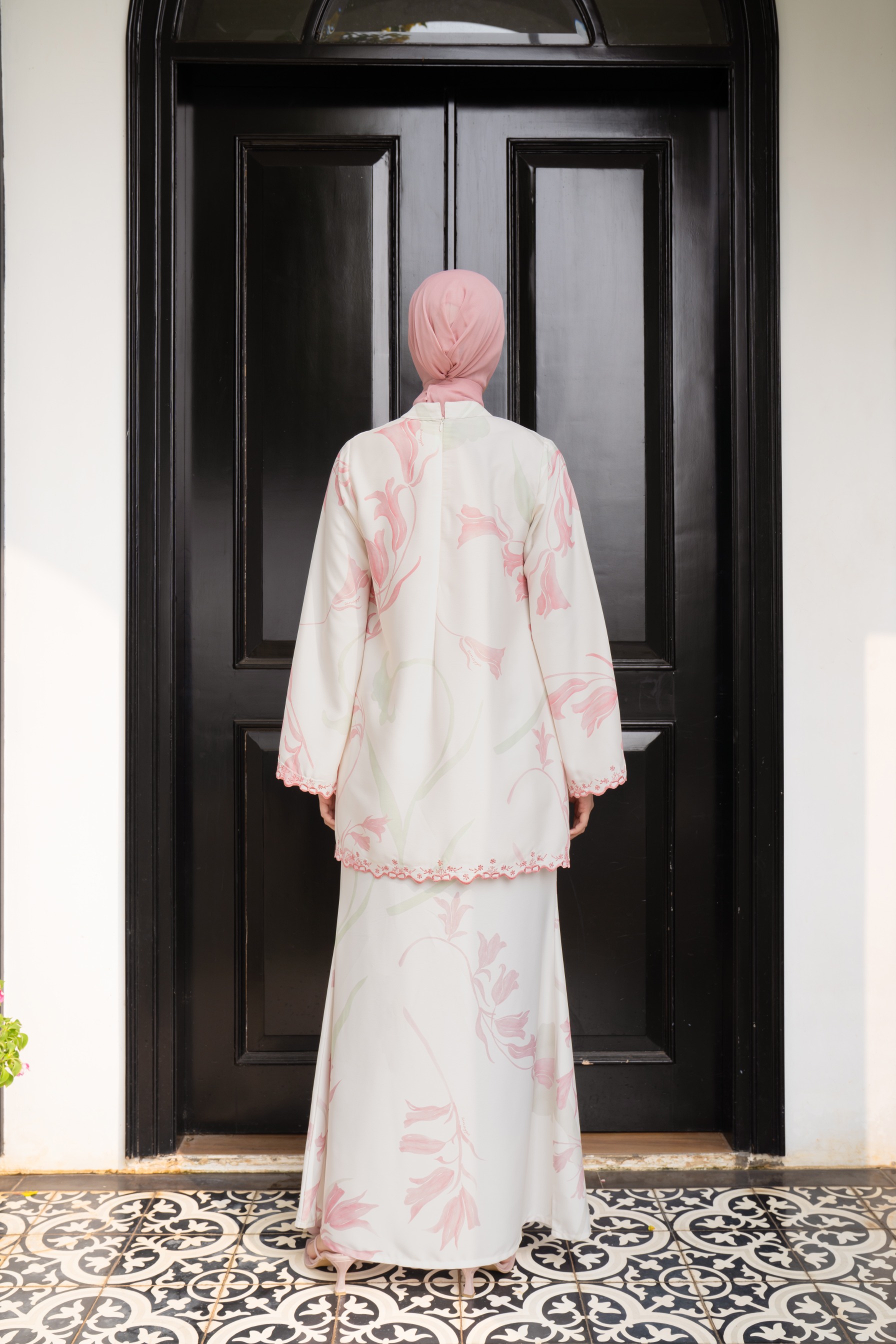 Lana Kurung in Blush Peony