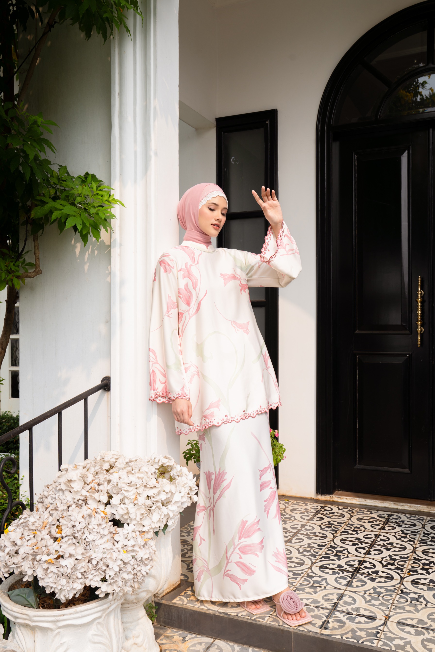 Lana Kurung in Blush Peony