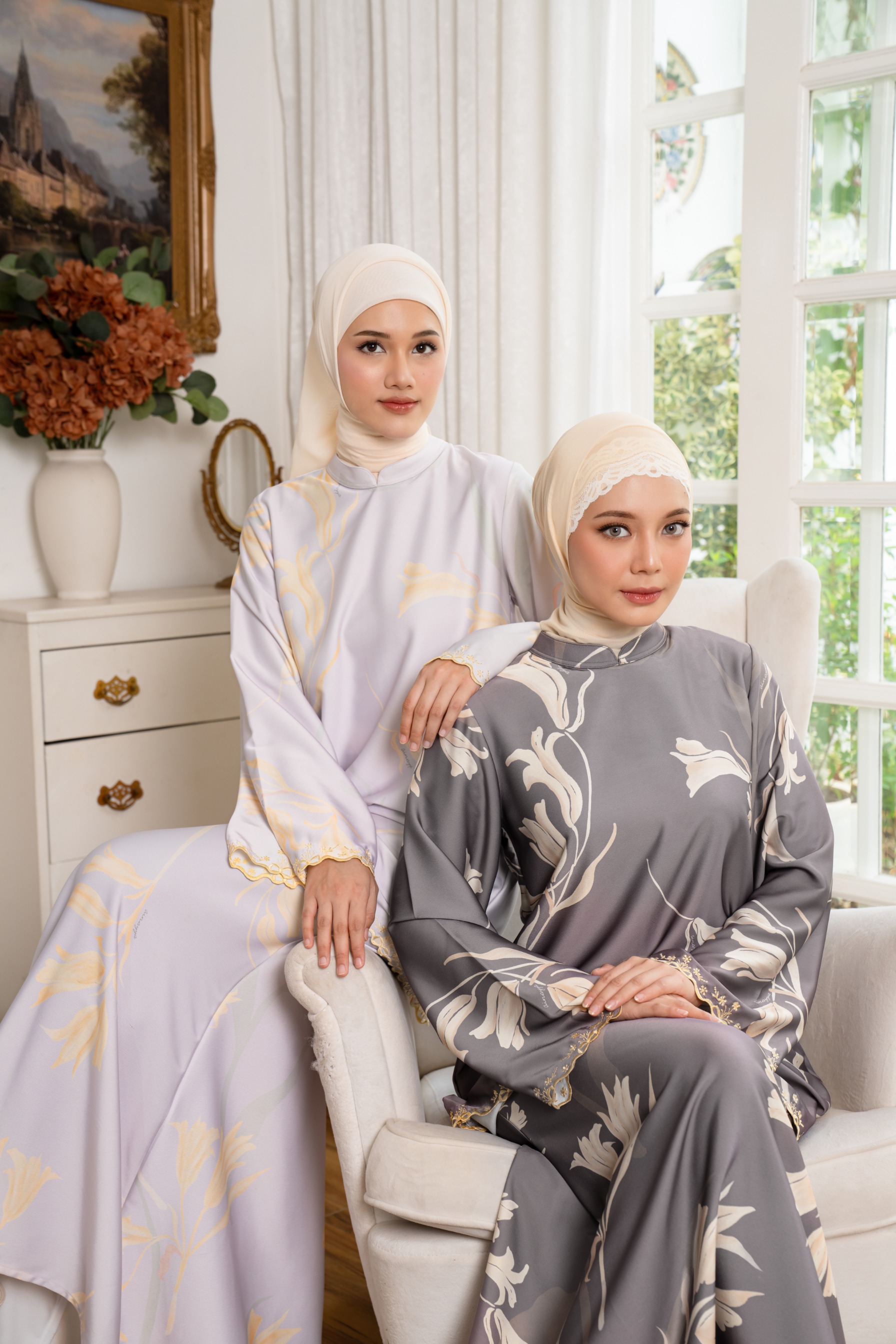 Lana Kurung in Misty Taupe