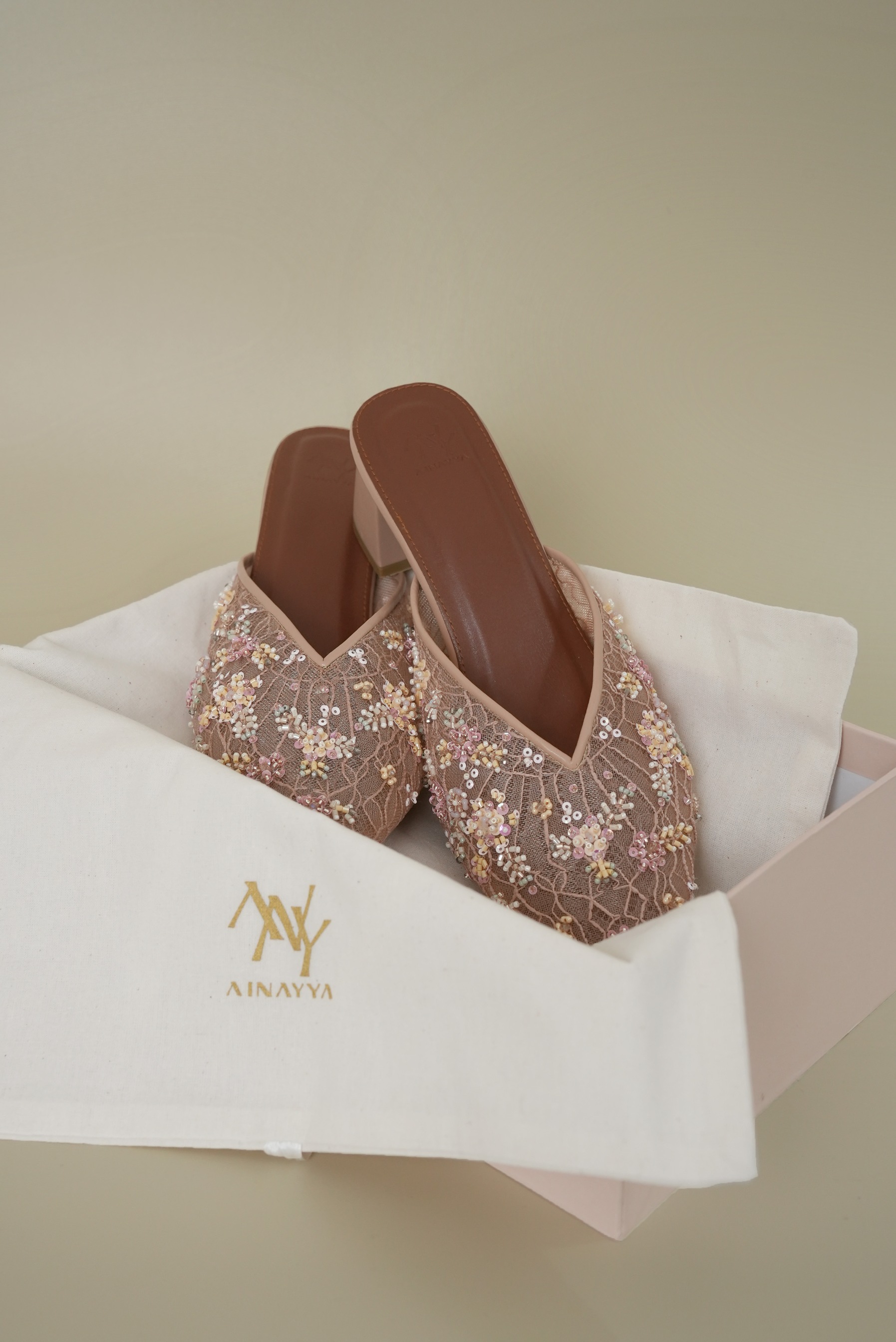 Viona Shoes in Rose
