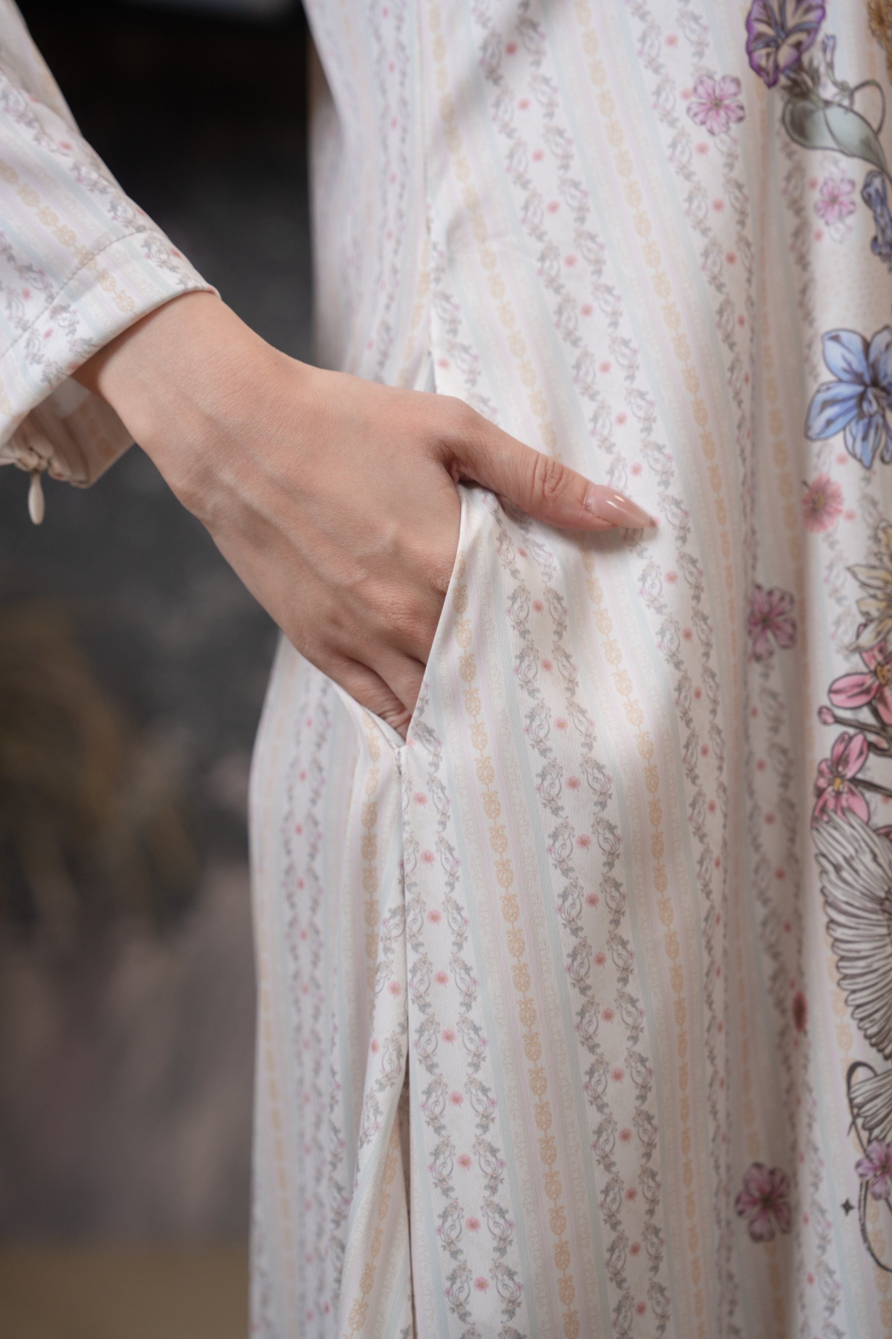 Meutia Dress in Ivory Pearl