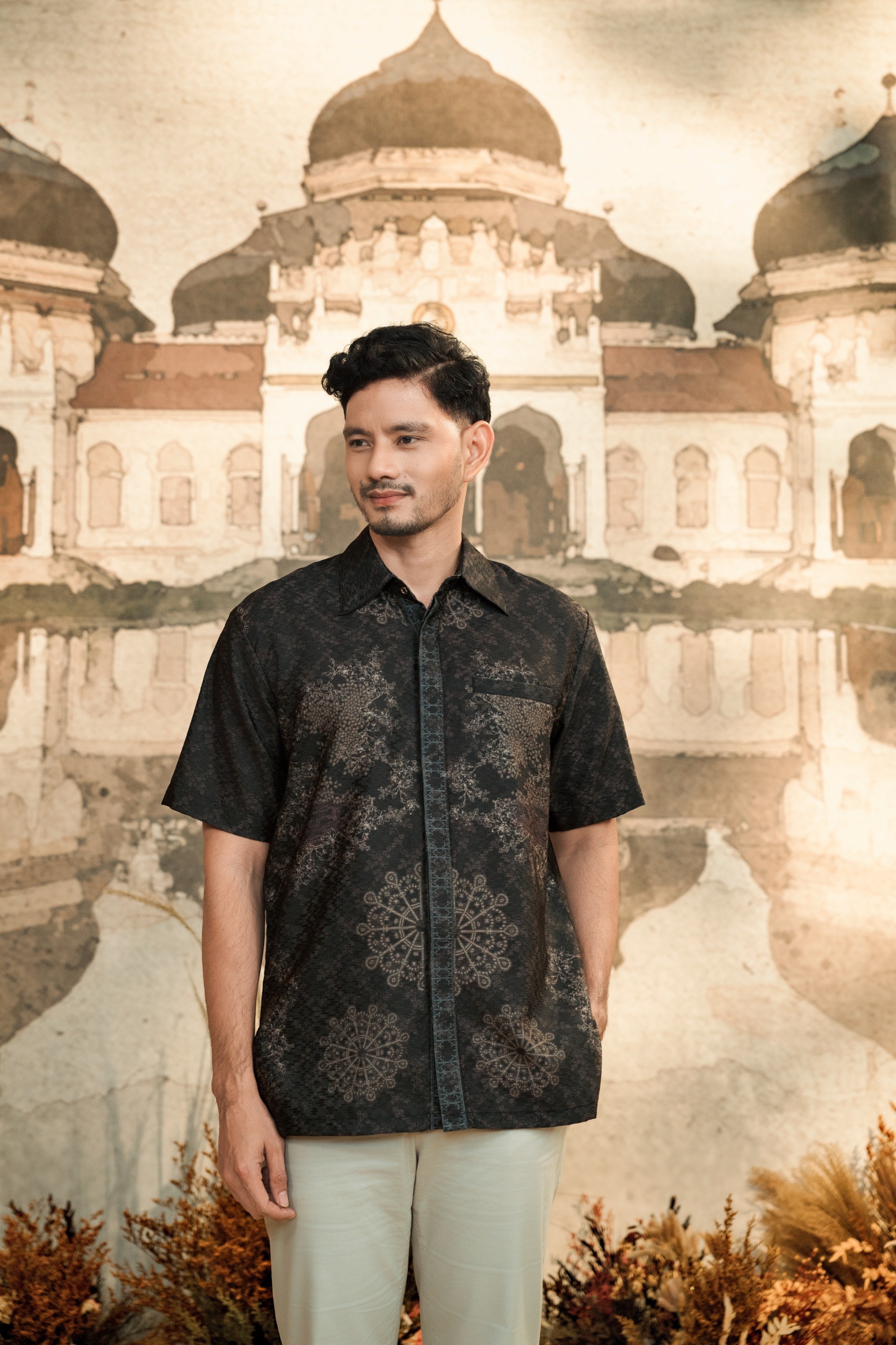 Meutia Shirt Men in Charcoal Black