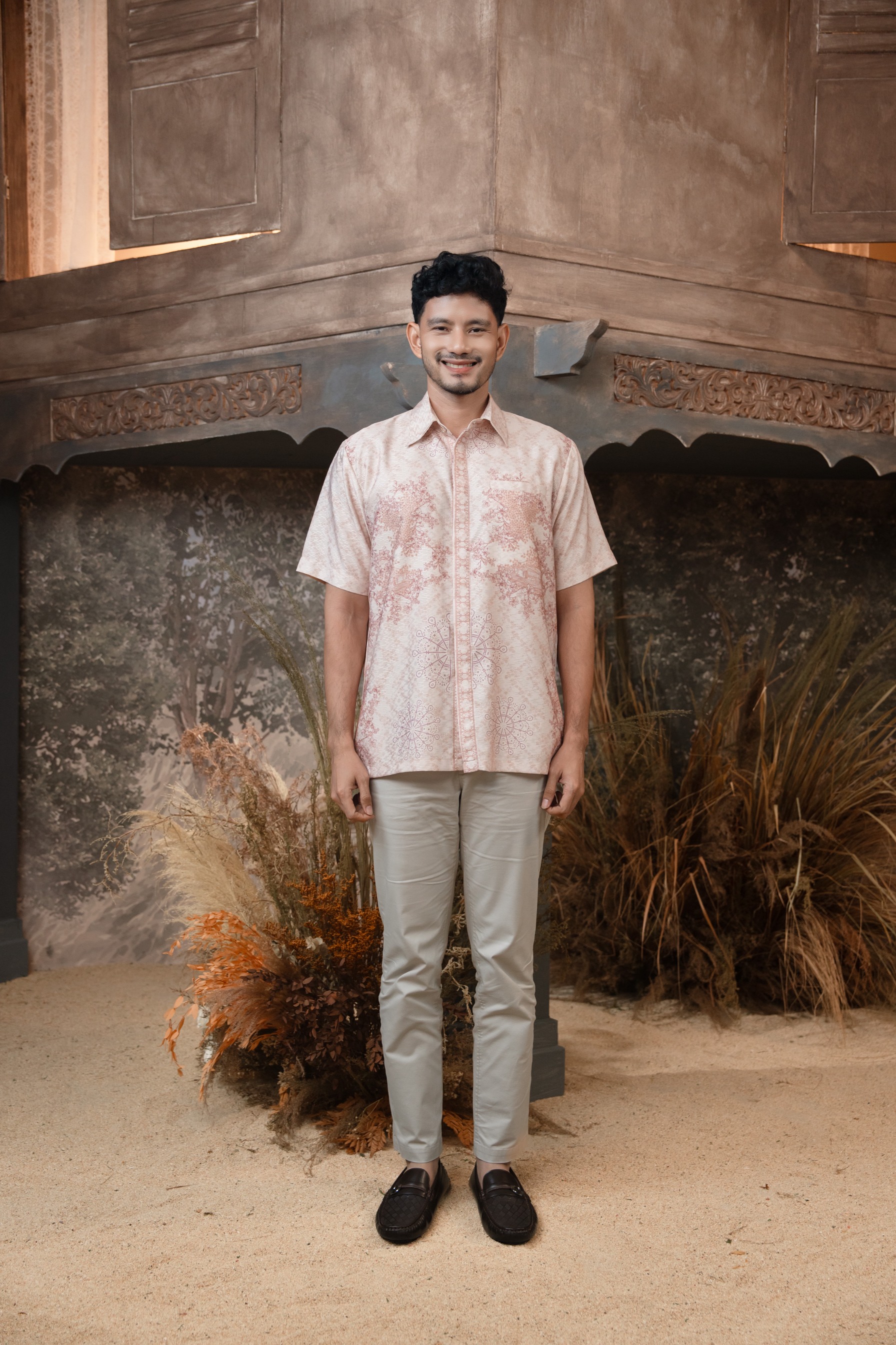 Meutia Shirt Men in Woodrose