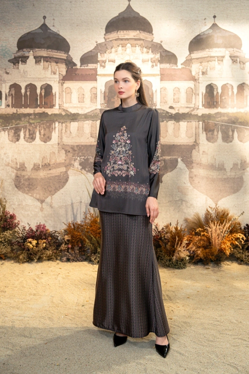 Meutia Kurung Charcoal Black