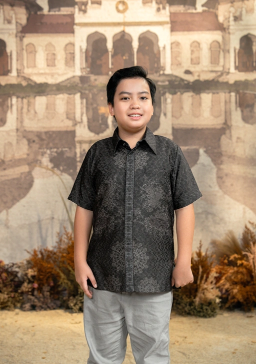 Image of Meutia Shirt Boys in Charcoal