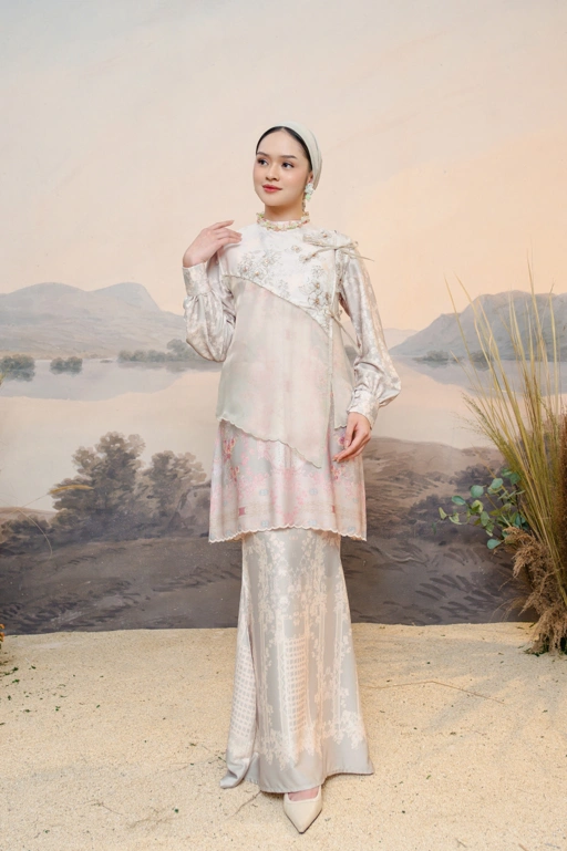 Image of PO Puspita Kurung in Lily Green