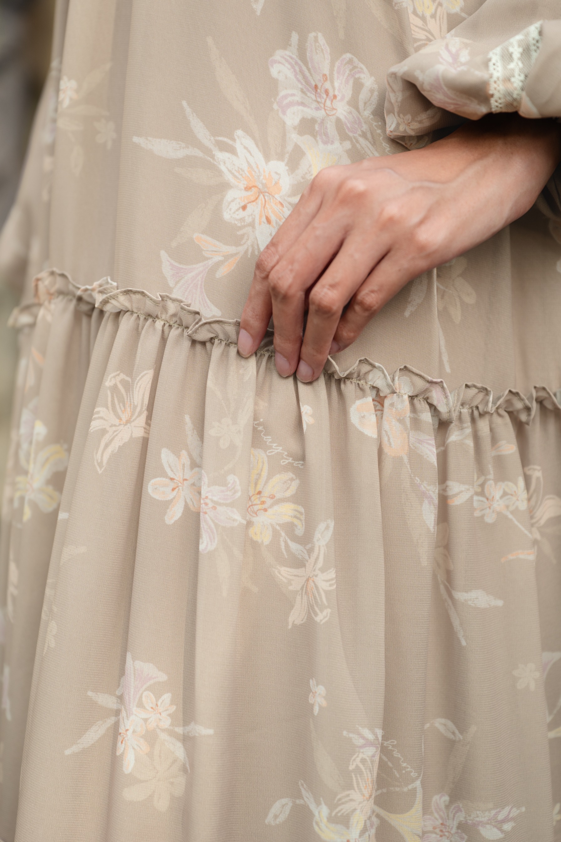Rona Dress in Olive Stone