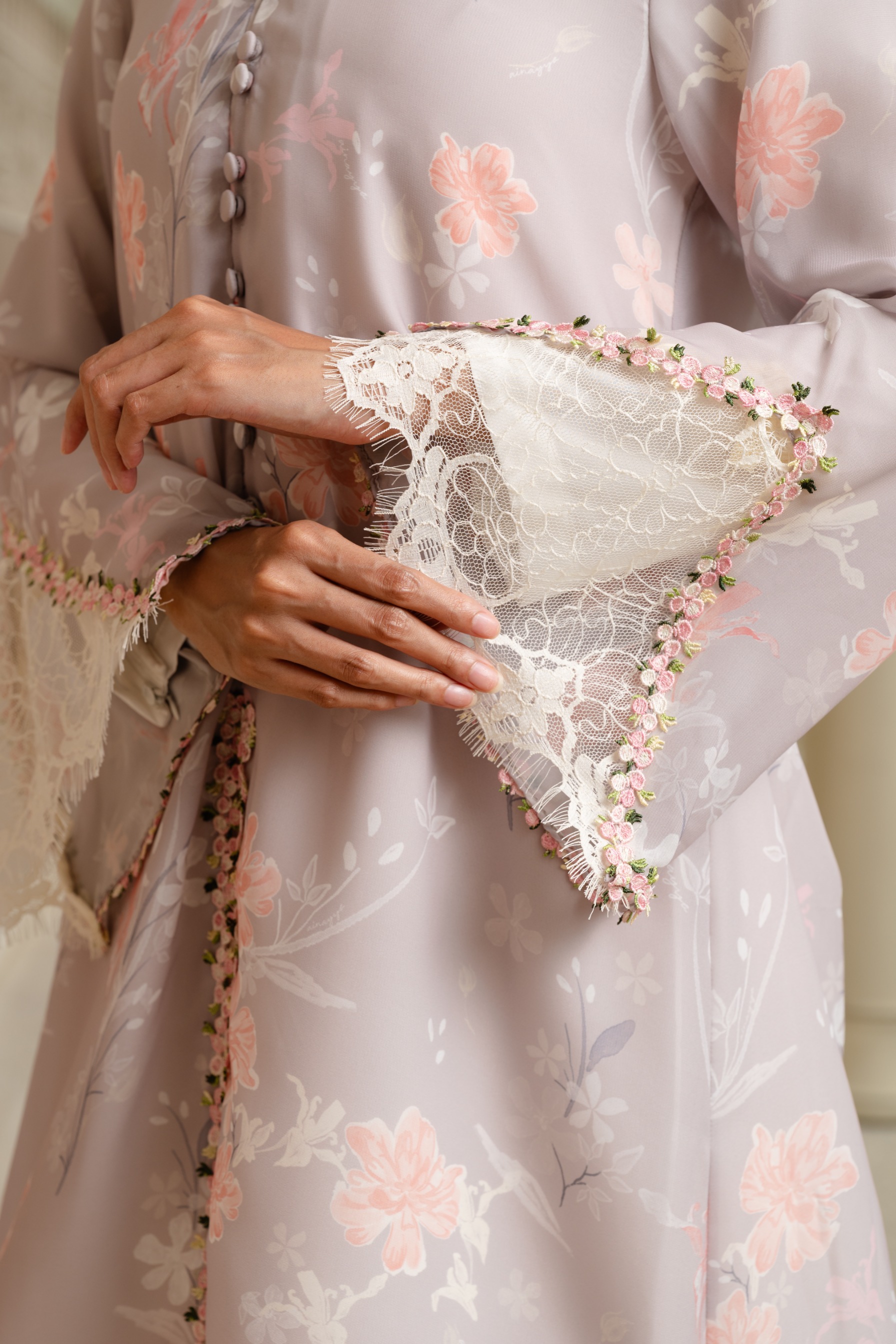 Zaleha Kurung in Moonflower