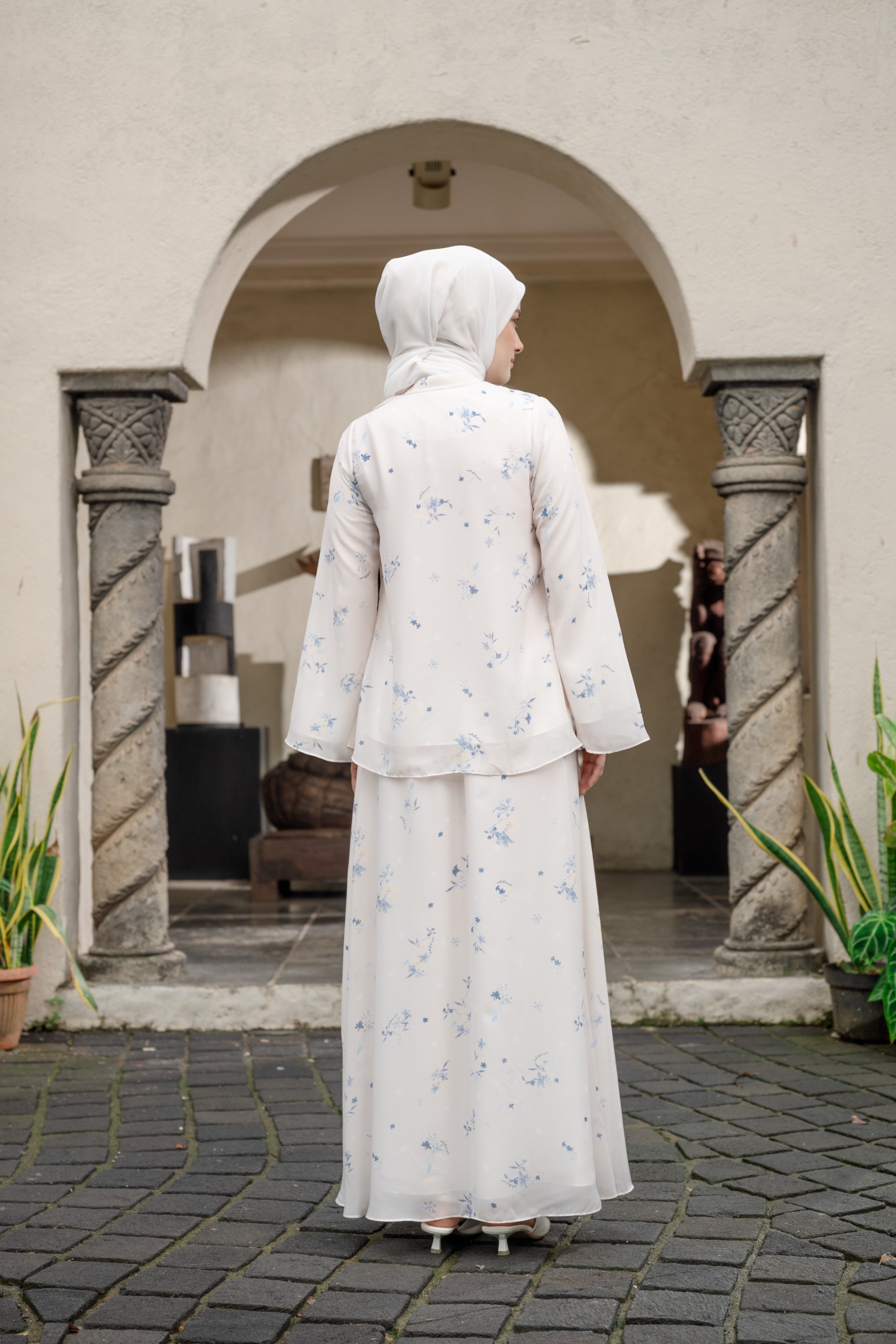 Aline Bloom Set in Cloud White