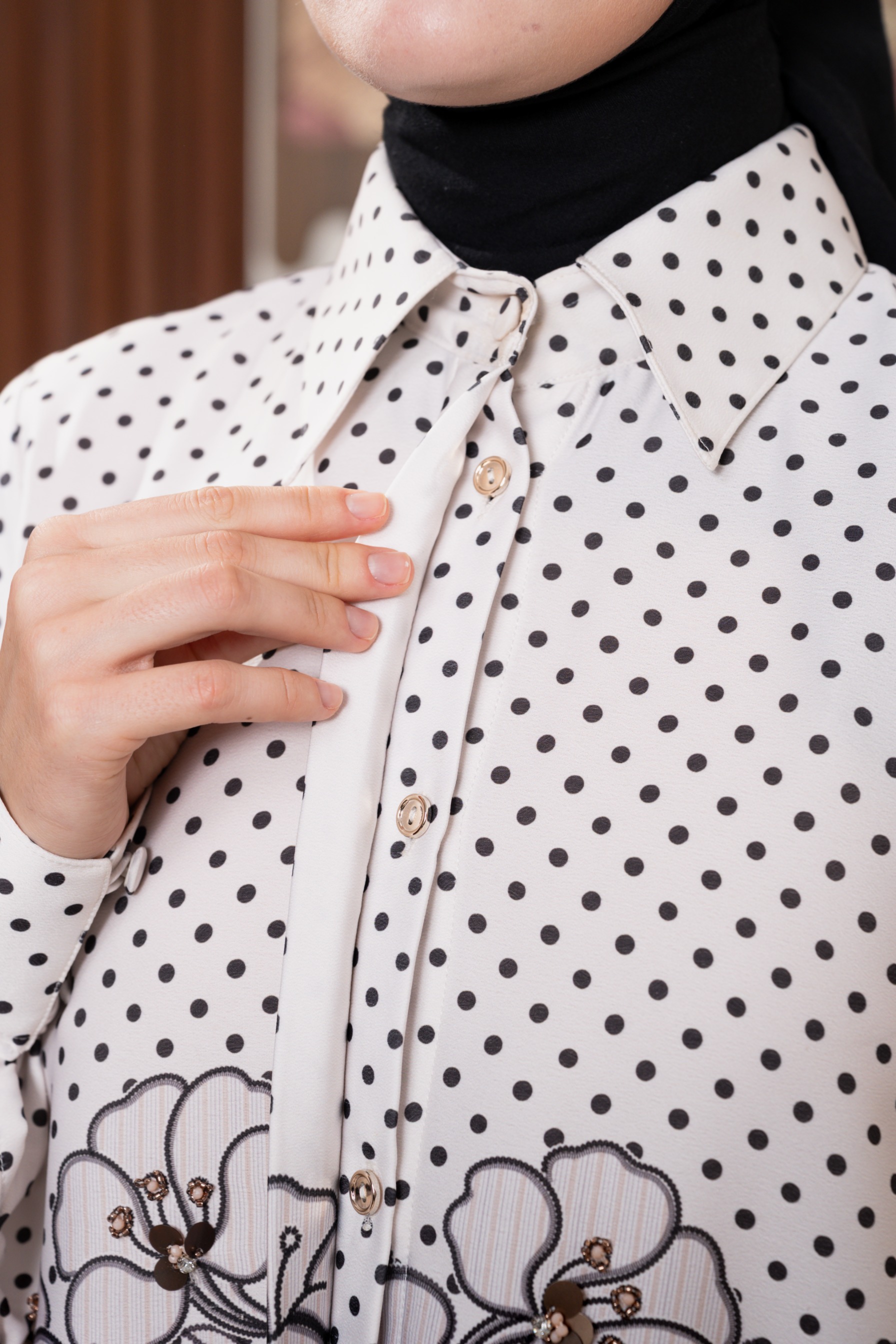 Alyssa Blouse in Black