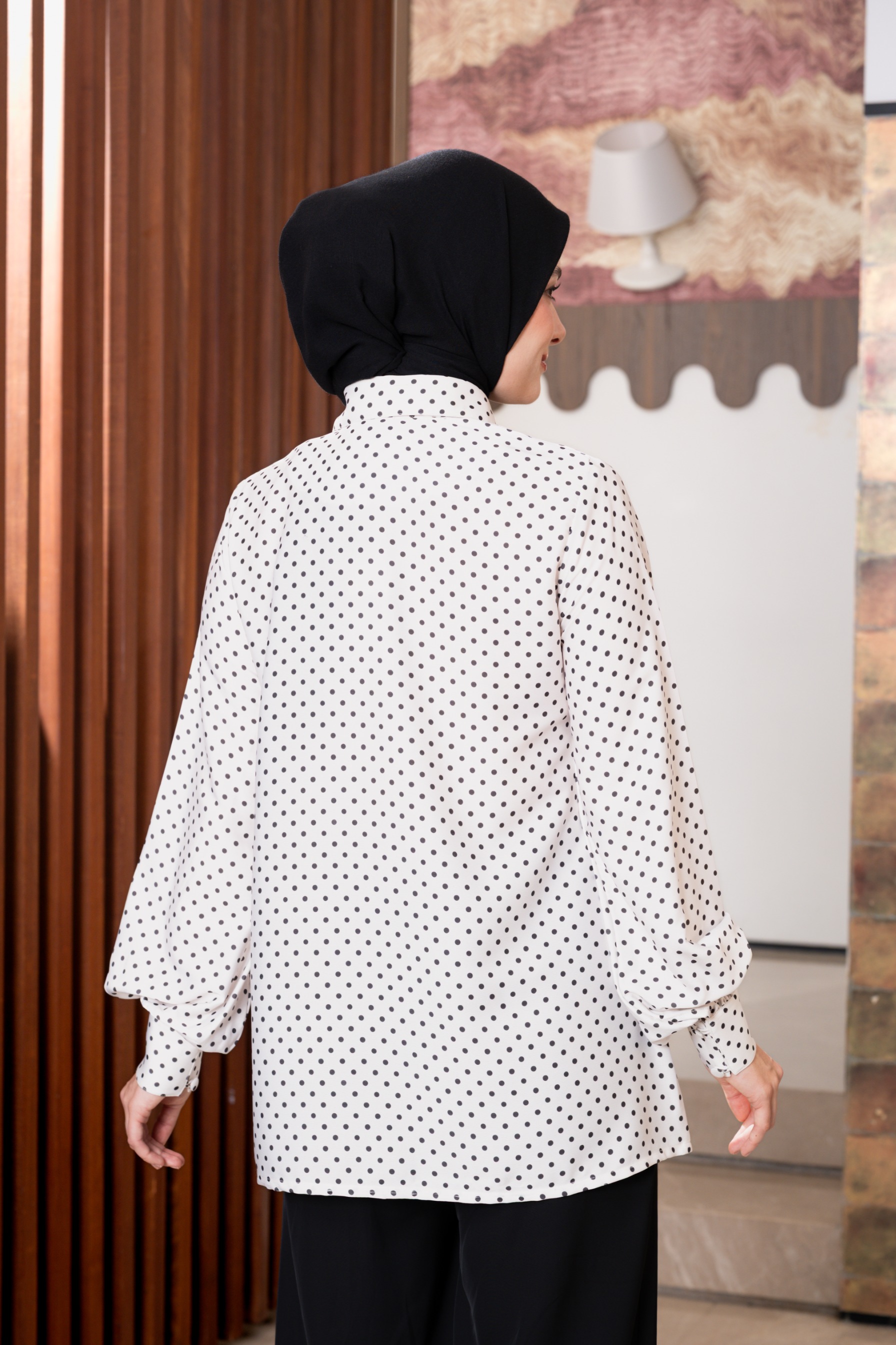 Alyssa Blouse in Black
