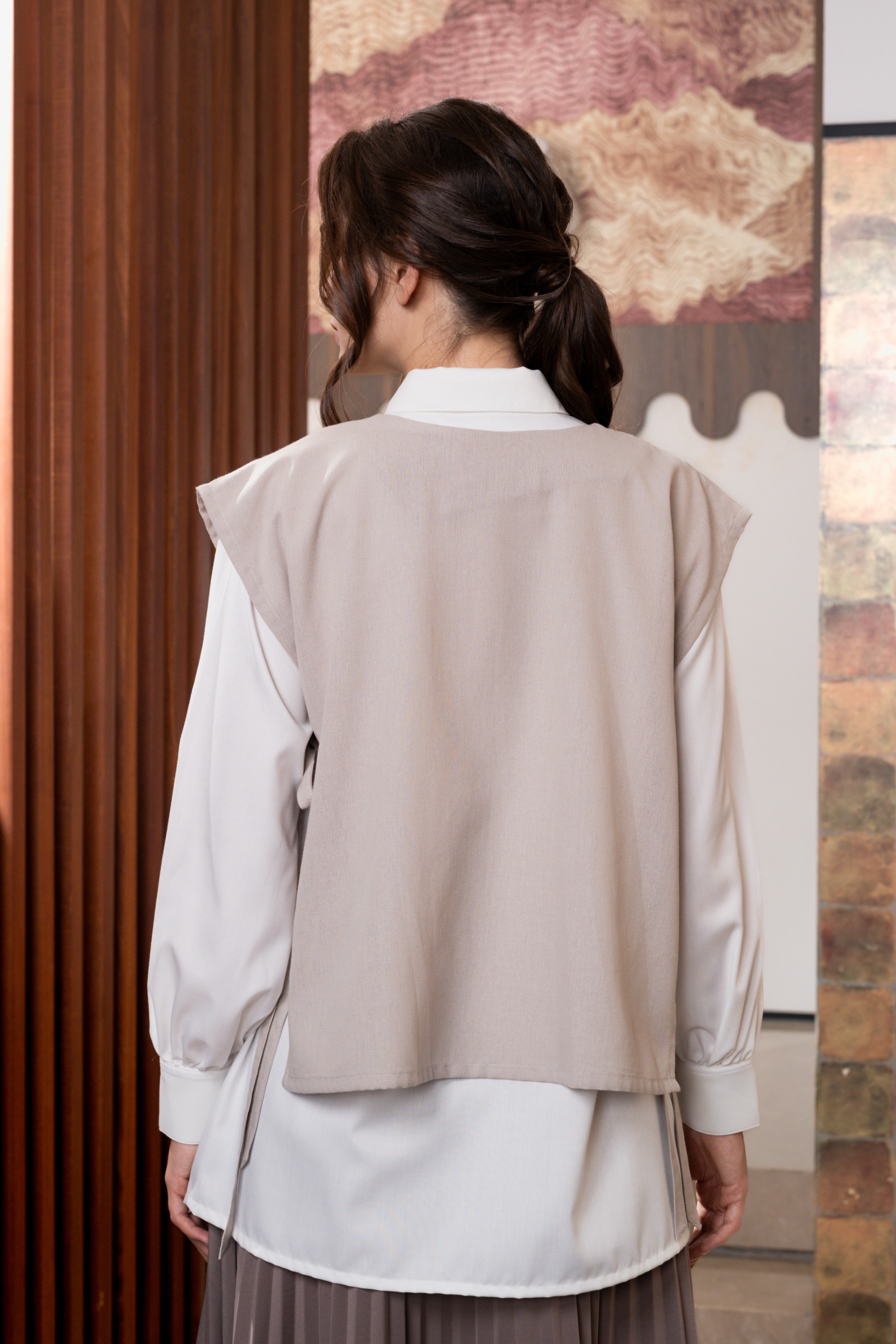 Kaia Set In Oat Stone