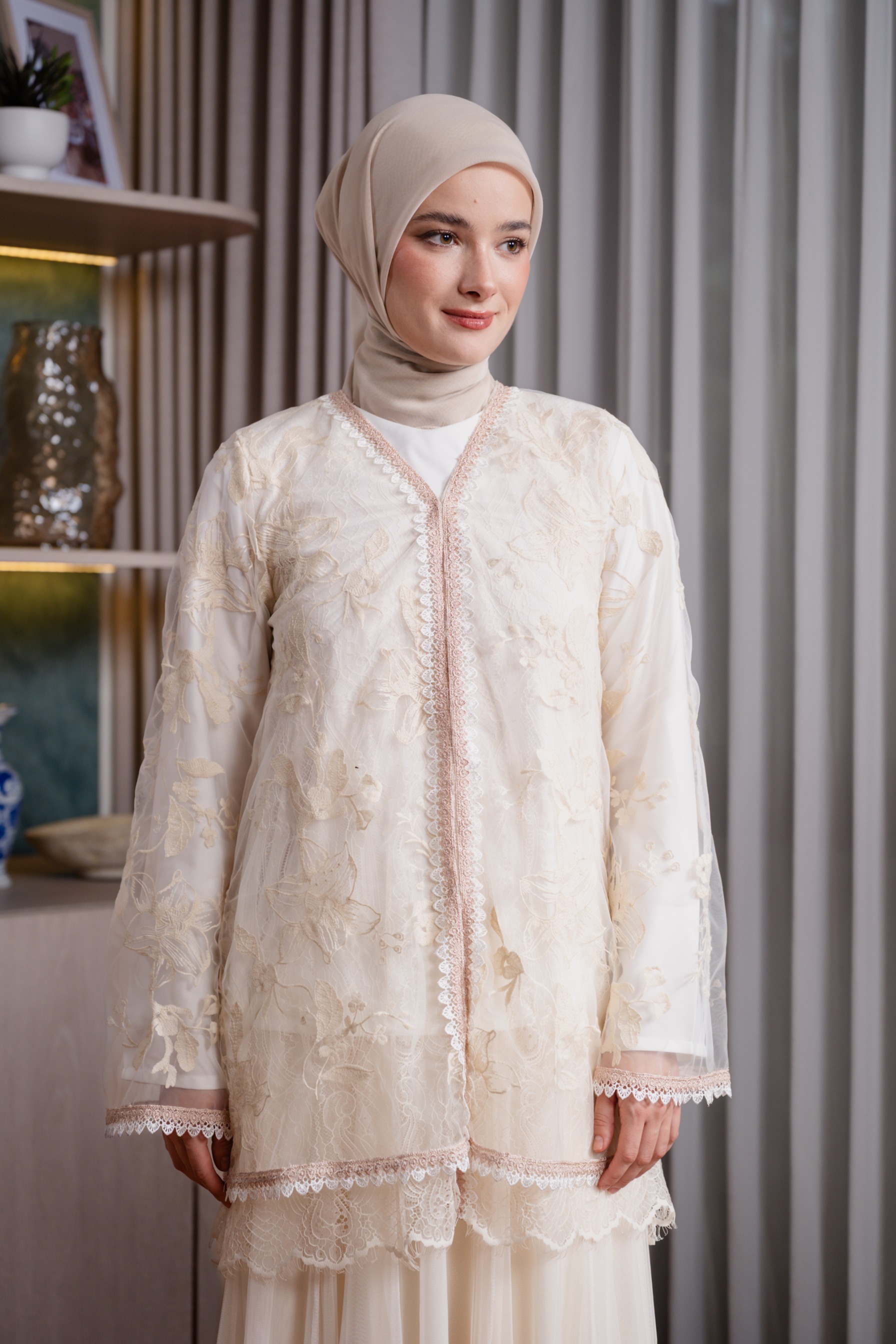 Elyse Set Outer in Ivory