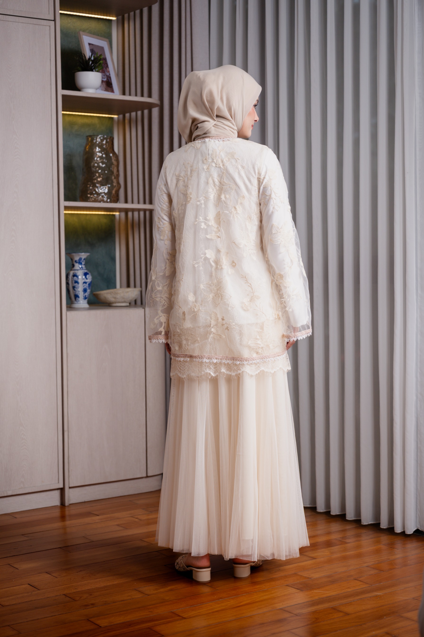Elyse Set Outer in Ivory