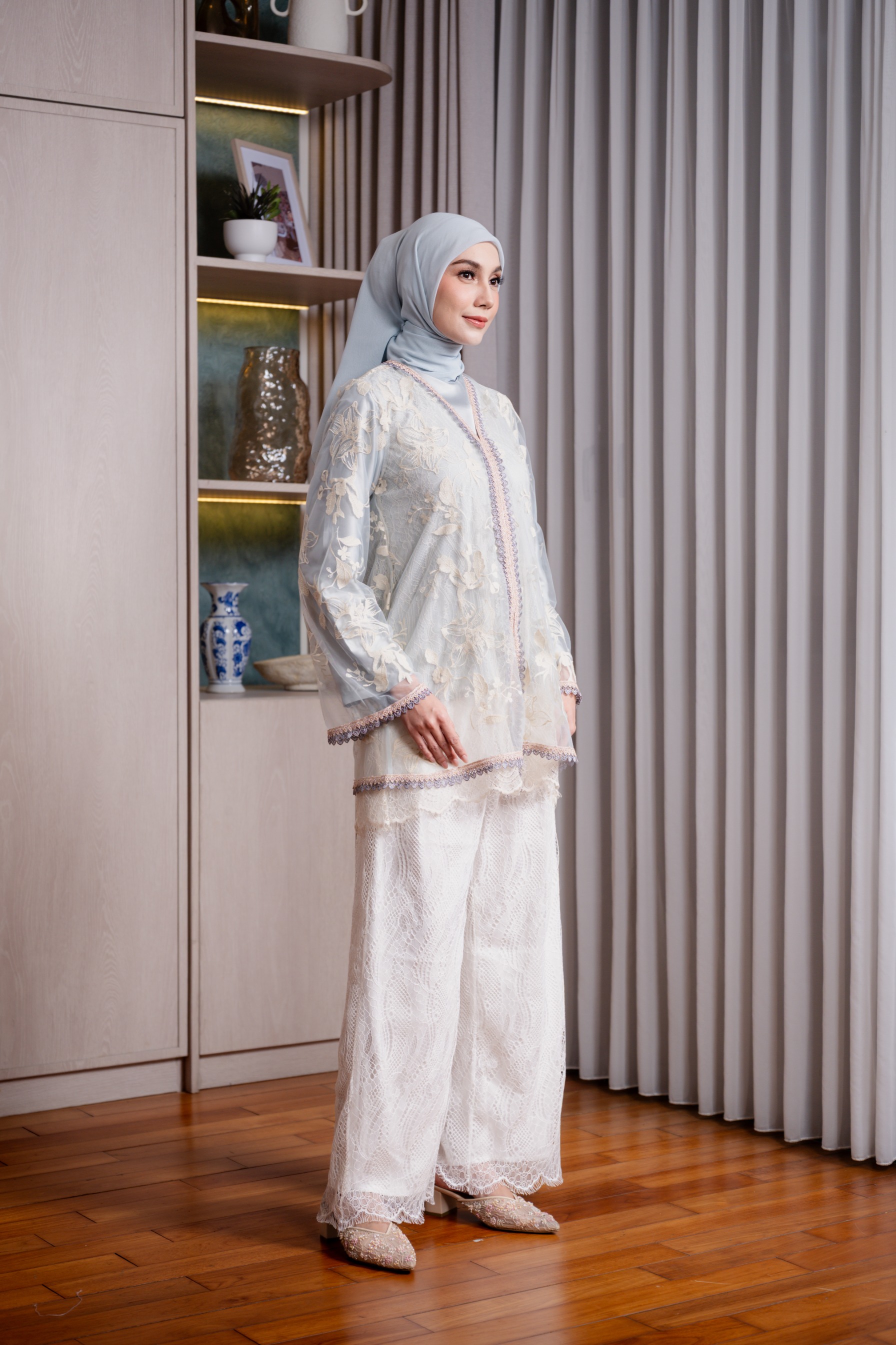 Elyse Set Outer in Ice Blue