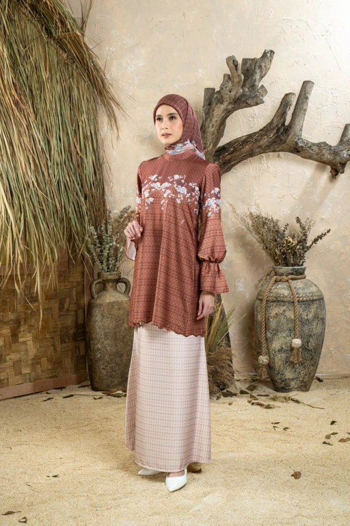 Image of PO Imara Kurung in Russet Maple