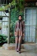 Gamila One Set in Antique Green