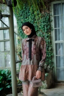 Gamila One Set in Antique Green