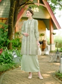 Kamila Kutubaru Green Lily