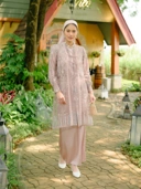 Kamila Kutubaru Lotus