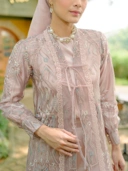 Kamila Kutubaru Lotus