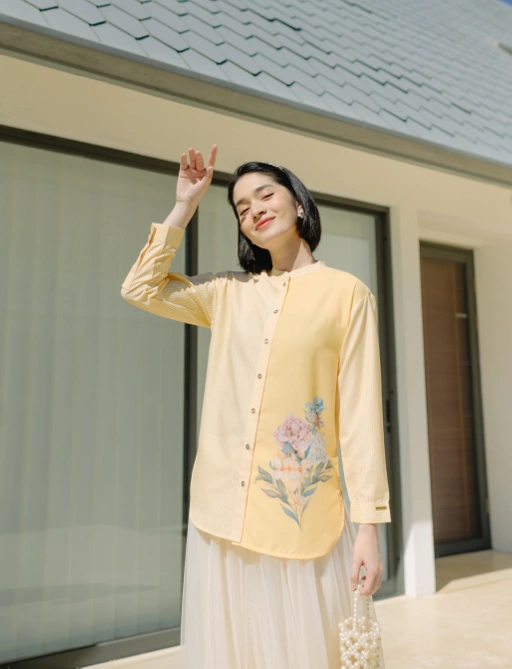 Image of Yeona Blouse in Butter Yellow
