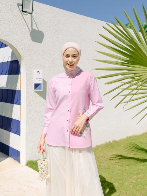 Image of Yeona Blouse in Persian Pink