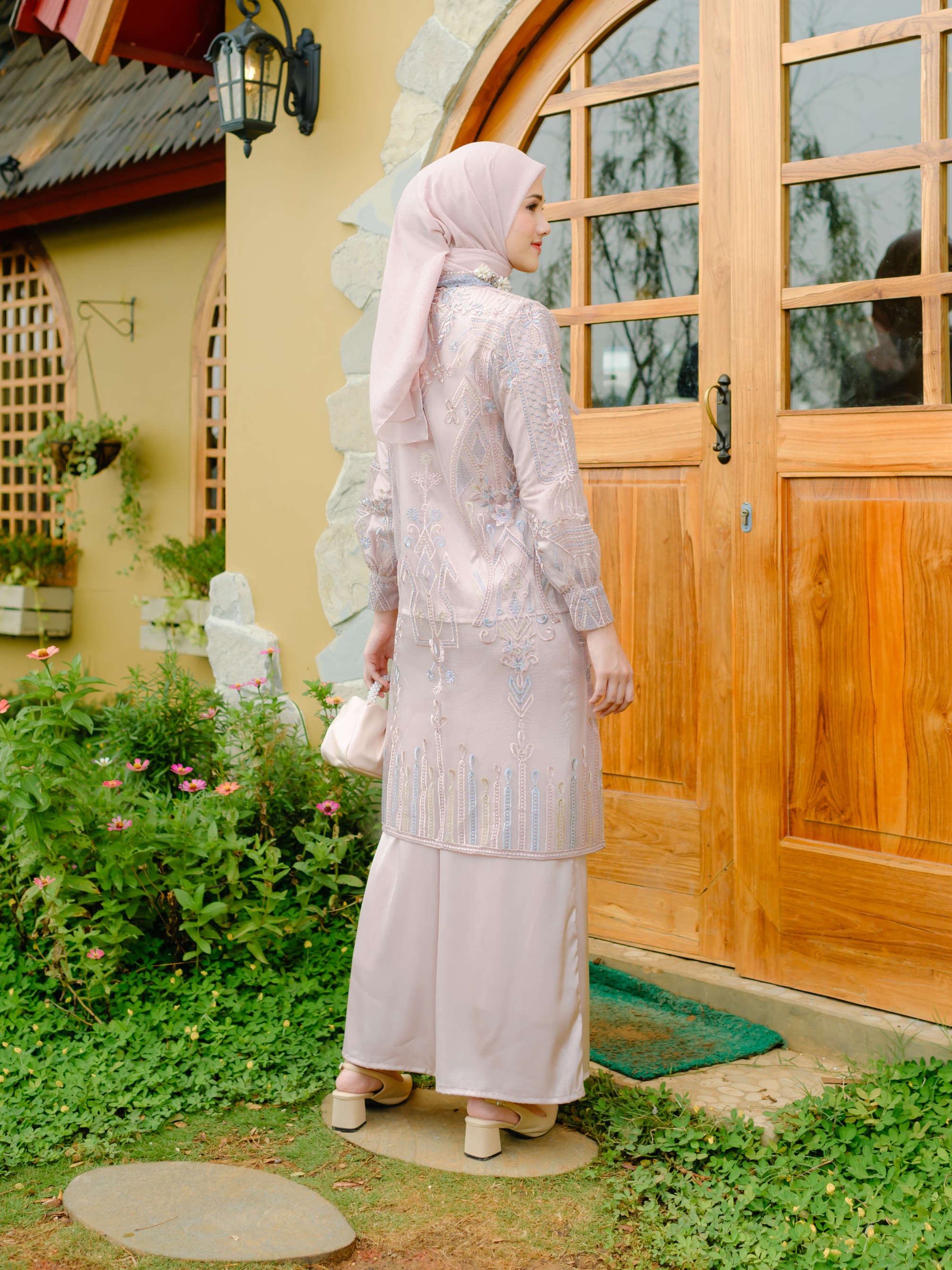 Kamila Kutubaru Rosewater