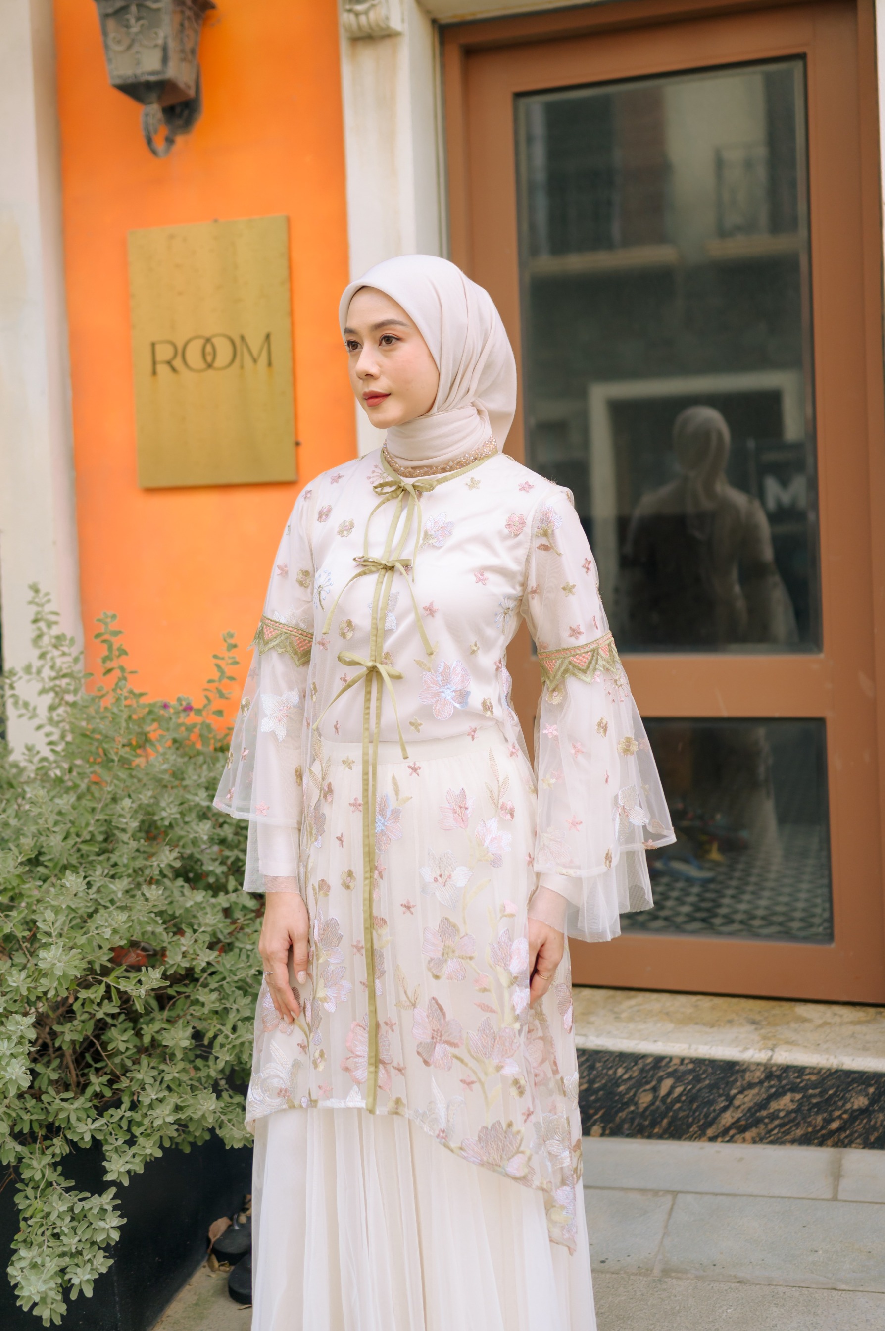 Valerie Outer in Olive