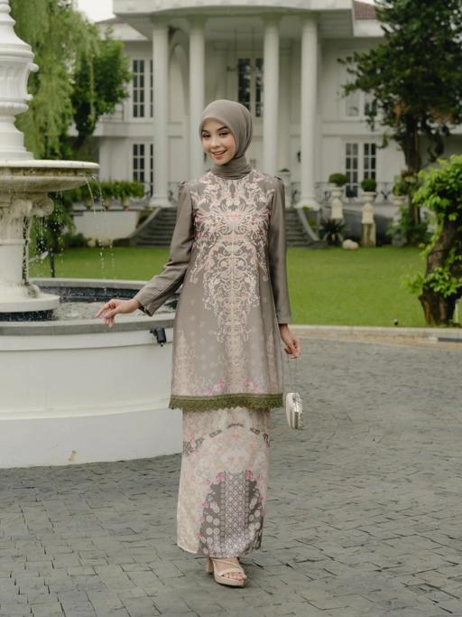 PO Hayati Kurung in Olivine