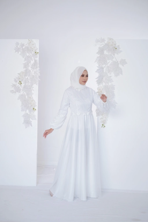 Image of Zalwa gown