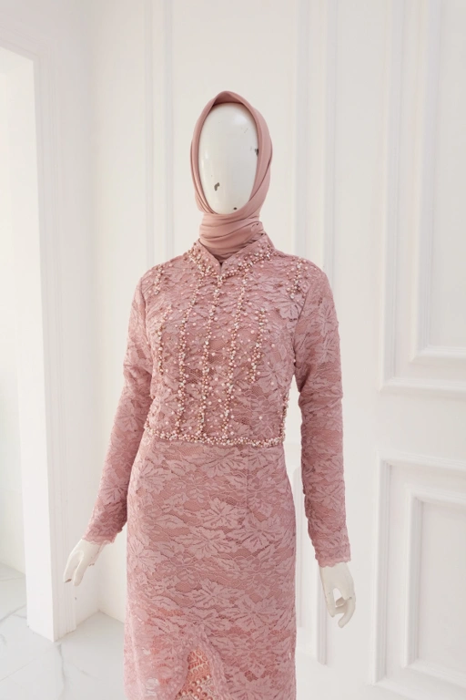 Image of Danisha kebaya