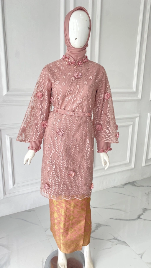 Image of Quinza kebaya