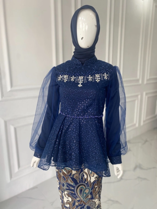Image of Ghea kebaya