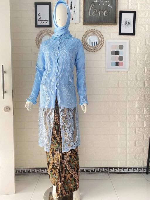 Image of Naya kebaya