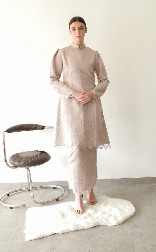 Image of Hameda kurung