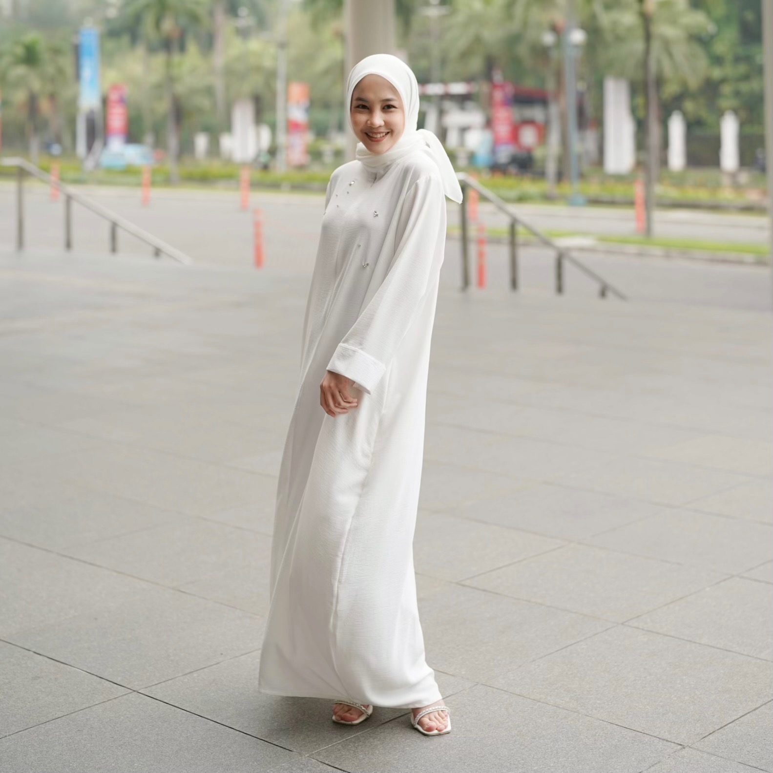 New Color of Kaslan Abaya in Crystal