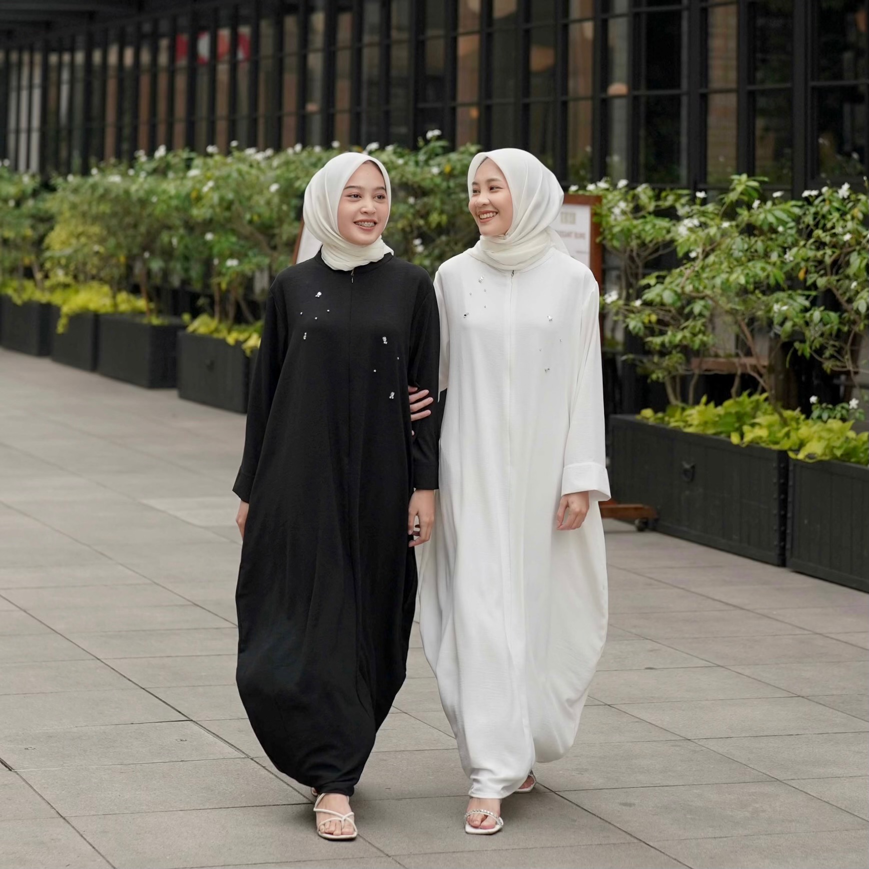 New Color of Kaslan Abaya in Crystal