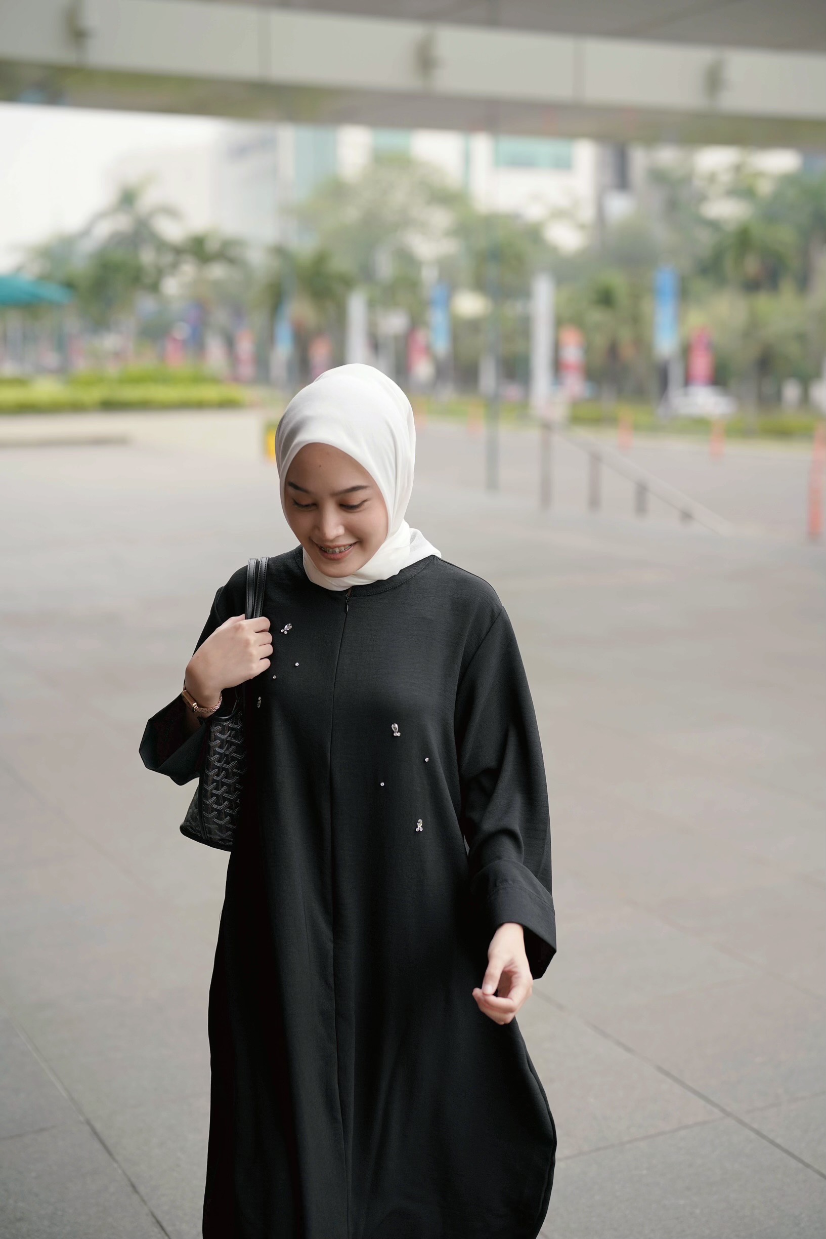 New Color of Kaslan Abaya in Crystal