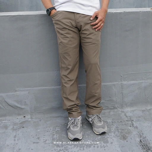Image of Slim Fit Stretch Tech Woven Pants Khaki QS5006